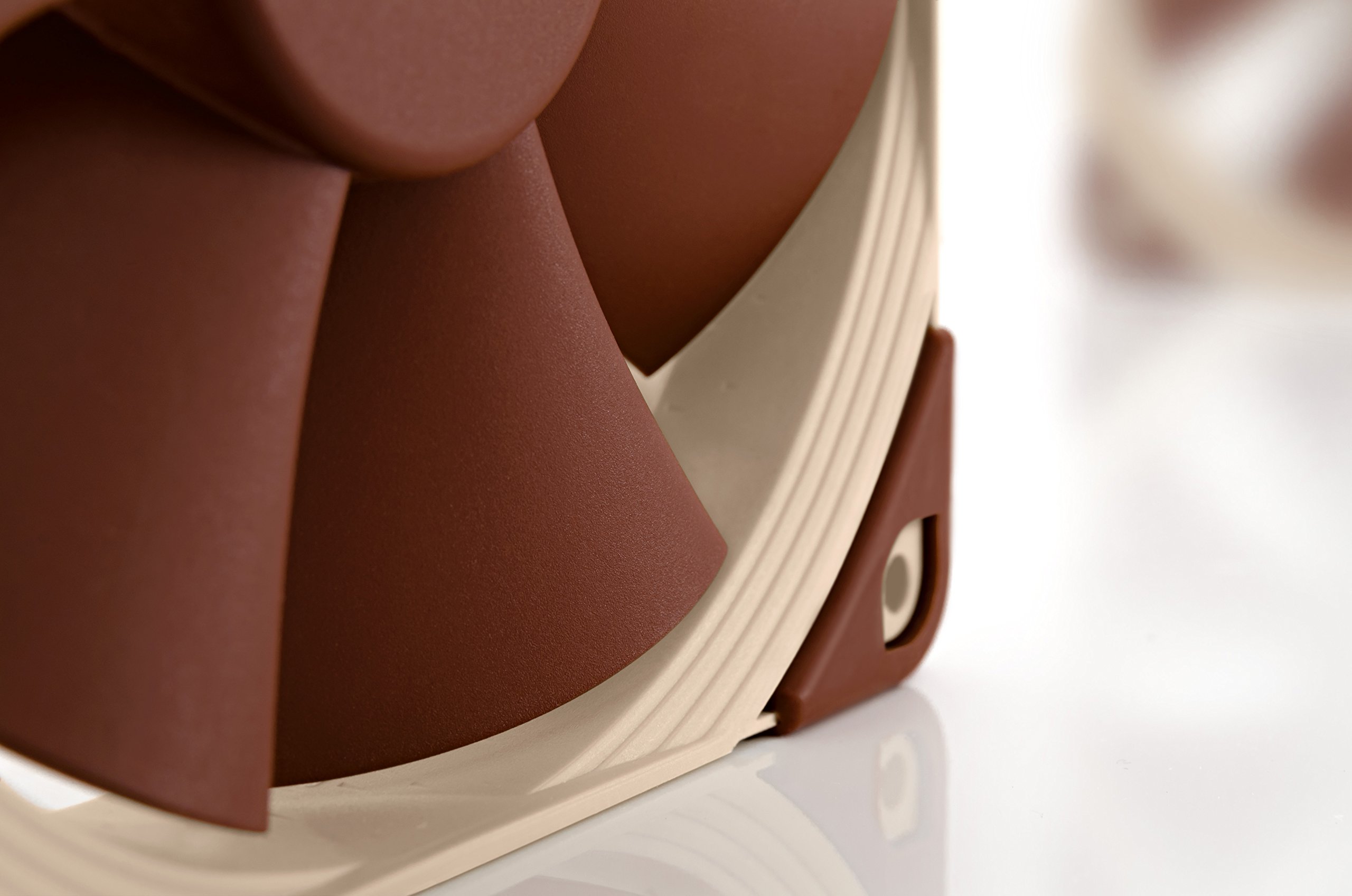 MINIS FORUM AR900i + noctua120mmファン Amazon.com: Noctua NF-F12 PWM, Premium Quiet Fan, 4-Pin (120mm